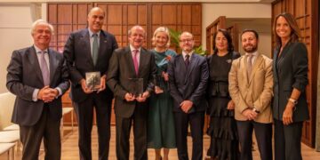 El Instituto Polaco de Cultura, la Embajada de Argentina y Daniel Calleja Crespo reciben los primeros Premios Internacionales The Diplomat in Spain 2025