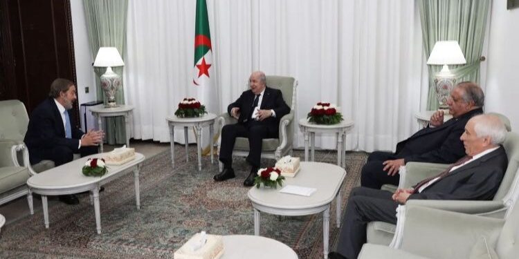 The President of Algeria personally bid farewell to Fernando Morán after seven years as ambassador to the country