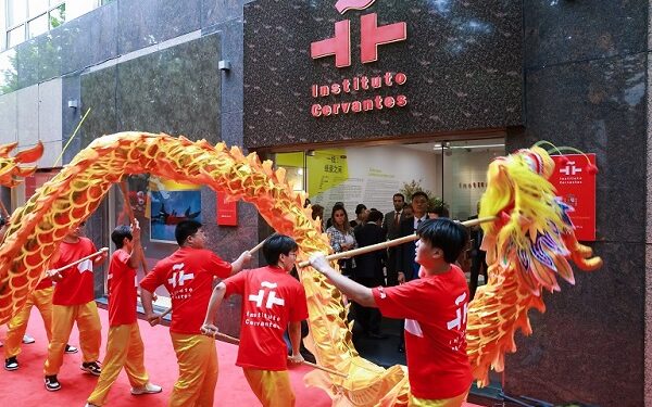 El Instituto Cervantes reúne casi 2.000 obras literarias en español traducidas al chino