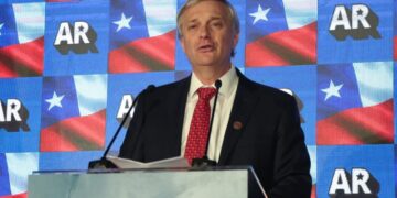 Spain congratulates far-right candidate José Antonio Kast on his victory in the Chilean presidential elections