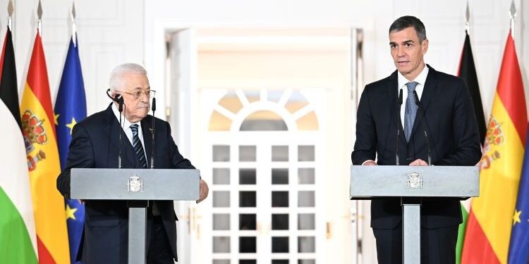 Sánchez calls for a “genuine ceasefire” with Abbas and assures that “those responsible for the genocide” will be held accountable