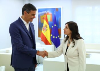 Sánchez destaca el Plan de Digitalización Consular ante la presidenta del Consejo General de Españoles en el Exterior