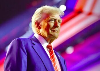 Podemos insta al Gobierno a rechazar públicamente cualquier amenaza militar de EEUU a Venezuela y Colombia