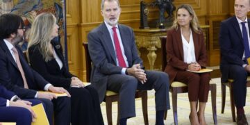 El Rey recibe al Patronato de la Fundación Consejo España-Colombia con motivo de su décimo aniversario