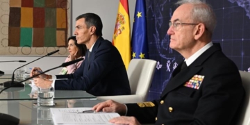 Sánchez felicita las Navidades a los 20.000 militares españoles que han participado en misiones en el exterior en 2025