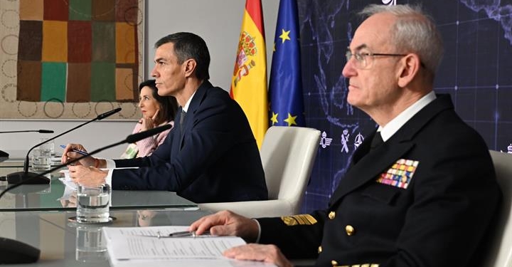 Sánchez sends Christmas greetings to the 20,000 Spanish military personnel who participated in overseas missions in 2025