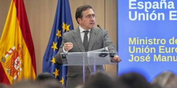 Albares warns that “European sovereignty depends on having a true European Army”