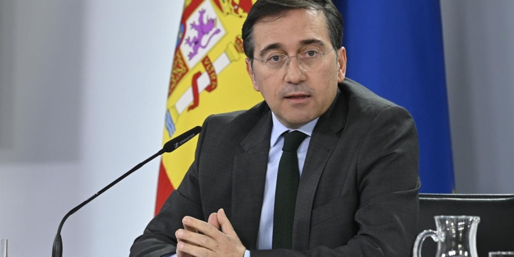 Albares clarifies that there is still “no plan” for sending troops to Ukraine