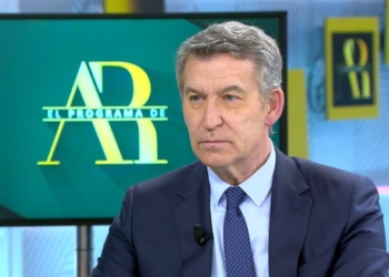 Feijóo asegura que Zapatero hizo “de intermediario de la dictadura” de Maduro mientras “miraba a otro lado” con los presos