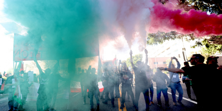 La UE designa a la Guardia Revolucionaria de Irán como “organización terrorista” similar a “Daesh, Hamás, Hezbolá y Al Qaeda”