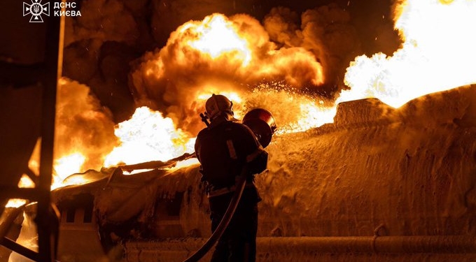 Albares condena el lanzamiento de misiles balísticos y drones rusos contra Ucrania