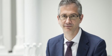 Cuerpo elogia a Hernández de Cos, pero no aclara si apoyará su candidatura a presidir el BCE