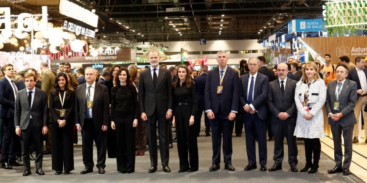Los Reyes inauguran Fitur 2026, marcada por el luto oficial tras el accidente de Adamuz