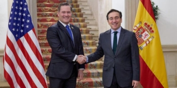 Albares receives the US representative to the UN after the secret negotiations in Madrid on the Sahara