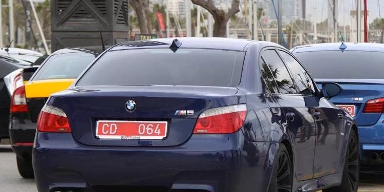 Backlog at the Foreign Ministry in issuing license plates for diplomatic vehicles