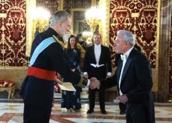 El Rey recibe las Cartas Credenciales de los embajadores de EEUU, Haití, Japón, Malasia, Grecia, Uruguay y Bulgaria
