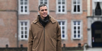 Sánchez protesta ante Meloni por la reunión previa a la cumbre informal, a la que no fue invitado