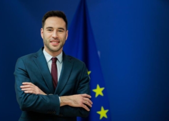 Bruselas se solidariza con España tras los insultos de Musk a Sánchez