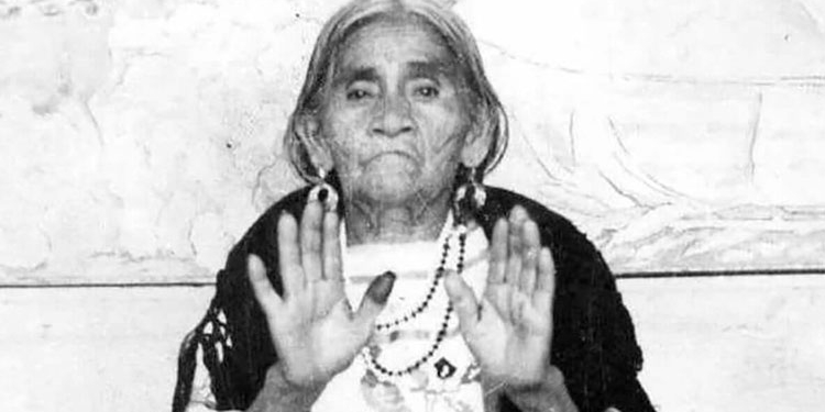 ‘Vida de María Sabina. La sabia de los hongos’, de Álvaro Estrada