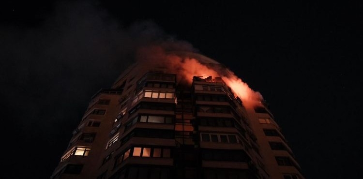 Exteriores condena los últimos ataques rusos contra edificios e infraestructura energética en Ucrania