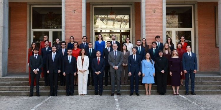 The King affirms at the graduation ceremony that “diplomats have never been more needed than now”