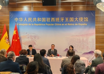 The Chinese Embassy in Madrid presents the 15th Five-Year Plan that will set the economic course between 2026 and 2030