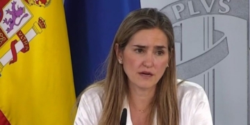 Aagesen advocates for boosting renewables because “the sun and wind will never be blocked in the Strait of Hormuz”