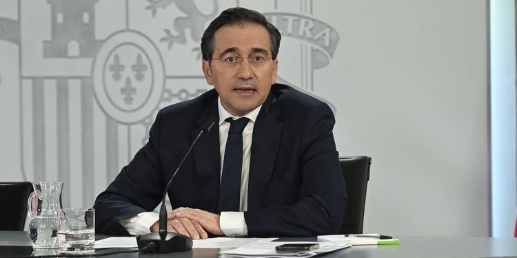 Albares insists that the bases “are under Spanish sovereignty” and does not expect “absolutely” any reprisals from the US