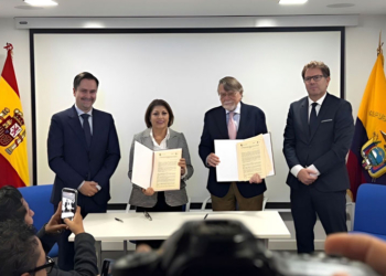 Embassy of Ecuador launches 200 scholarships for Ecuadorian women in Spain