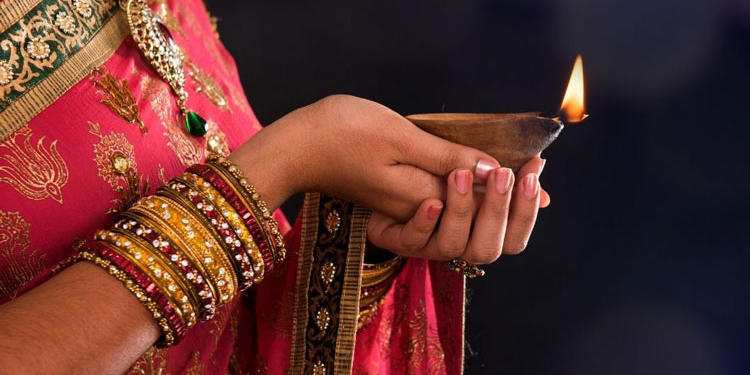 Guía en Casa Asia de Madrid para orientarse en el hinduismo