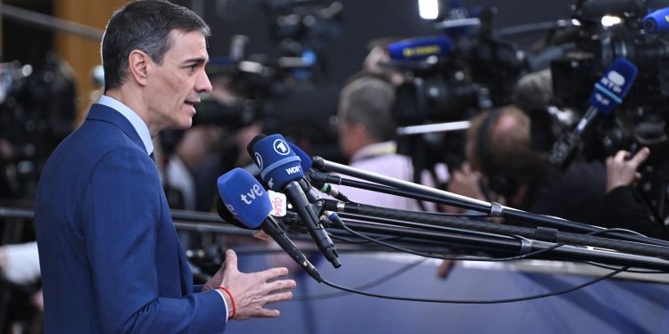 Sánchez reclama una respuesta “firme” de la UE a la guerra en Irán que se aleje “de la lógica belicista”