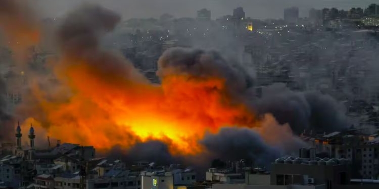 Explosión en una ciudad del Líbano durante un ataque militar