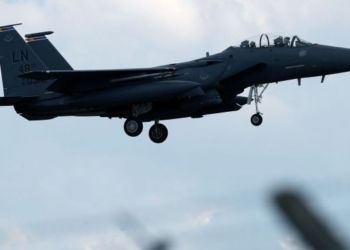 España cierra su espacio aéreo a cualquier avión implicado en la guerra en Irán