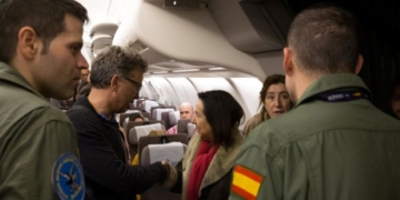 The Government says it has already evacuated nearly 6,000 Spaniards from the Middle East