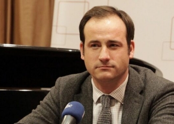 Guillermo Escribano, embajador de España en Honduras, en una conferencia.