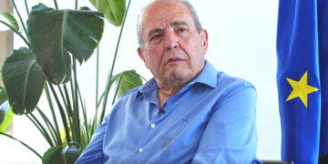 Francisco Javier Elorza hablando sobre la India como potencia mundial