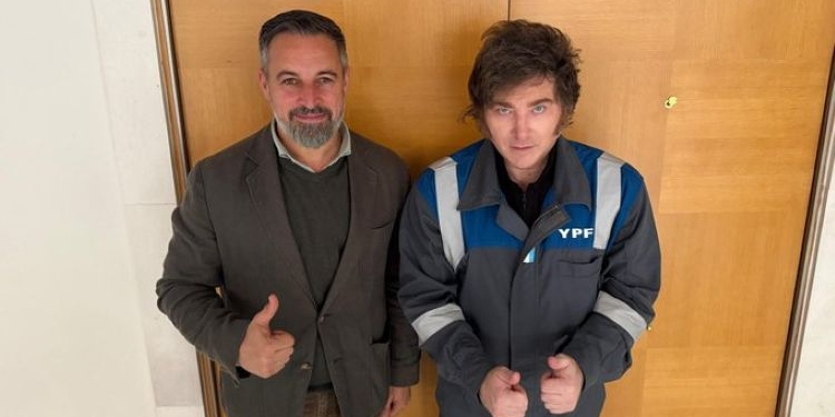 Milei insults Pedro Sánchez again at far-right event in Madrid