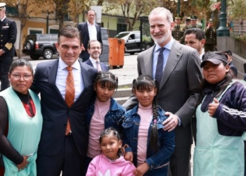 King Felipe VI concludes his mini-tour of South America with a meeting with President Rodrigo Paz in Bolivia