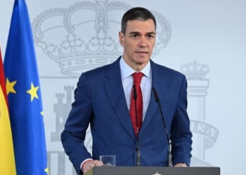 Sánchez reiterates “No to War” and avoids Trump’s threats