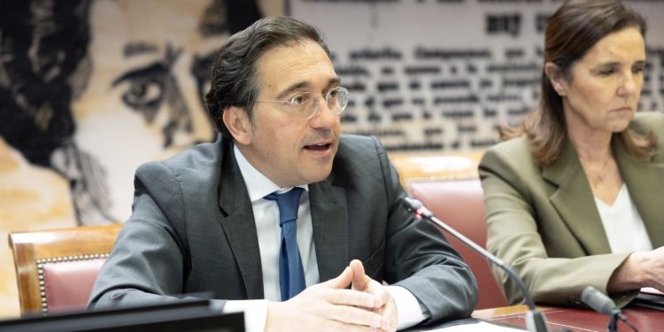 Albares responde a Rutte: “La OTAN no participará en esta guerra porque Oriente Medio no está en su radio de acción”