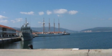 Galician nationalists reject the conversion of the Naval Academy in Marín into a NATO support base