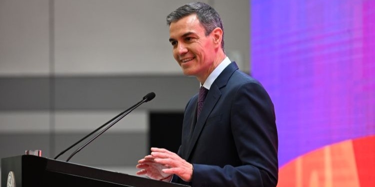 Sánchez calls for greater Chinese involvement to halt conflicts in Ukraine, Iran, and Lebanon