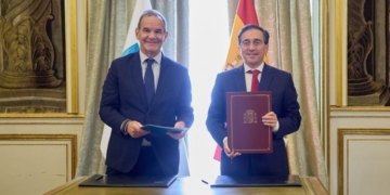 Exteriores y SEGIB firman un acuerdo para coordinar la preparación de la Cumbre Iberoamericana