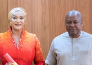 La actriz y exmodelo Kalsoume Sinare Baffoe, nueva embajadora de Ghana en España