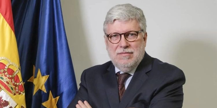Sumar believes the current regulations for the Diplomatic Service are incompatible with the Historical Memory Law