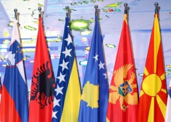 Albares y sus homólogos de la UE abordan este lunes la relación con los Balcanes Occidentales