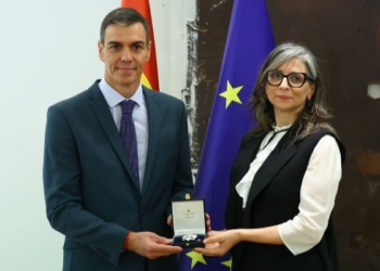 Pedro Sánchez concede la Orden del Mérito Civil a la relatora de la ONU para Palestina, Francesca Albanese