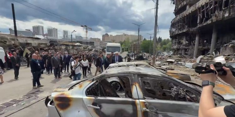 Albares denounces the latest Russian attacks with ballistic and cruise missiles against Kyiv