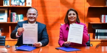 The Embassy of Ecuador presents its scholarship program for Ecuadorian students in Spain