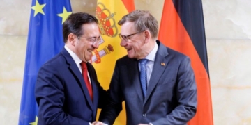 Spanish and German foreign ministers discuss co-official languages and avoid the EU-Israel agreement